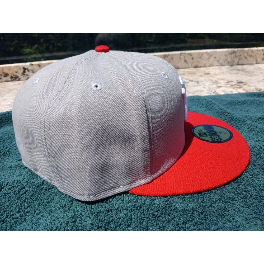 New Era New York Yankees Gray Red Dominican Republic Flag 59Fifty Fitted Hat Cap